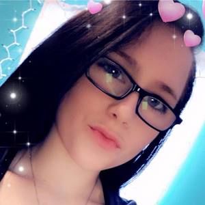 Meet your Posher, Laci